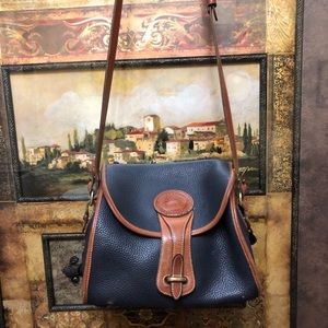 Dooney & Bourke satchel purse 👜 🦆